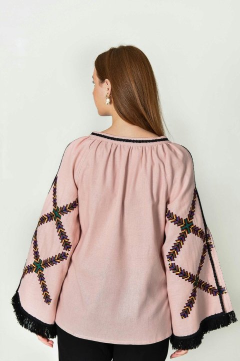 Vyshyvanka pour femme « Hutsulka Ksenia » Rose par 2KOLYORY