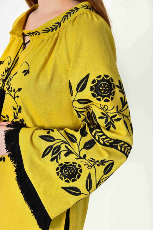 Вышиванка женская "Млечный путь" охра – утонченная красота и традиционные мотивы