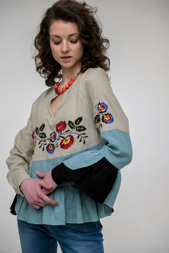 Embroidered shirt Kamyanka beige