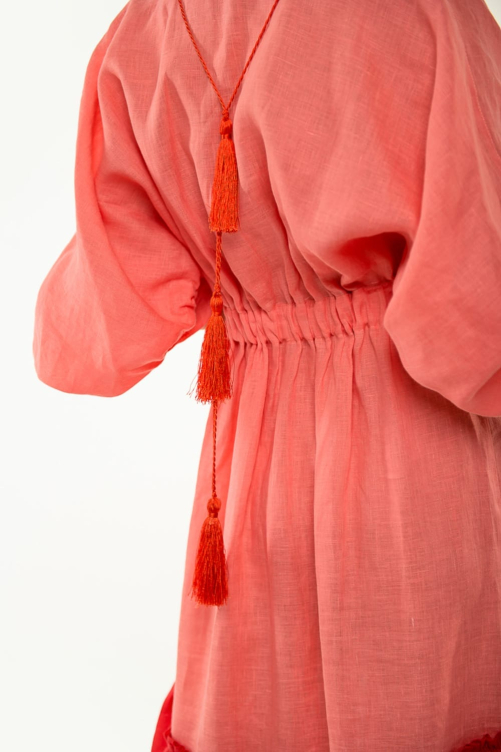 Вышитое платье "Журавка" коралл – яркий и утонченный украинский образ.