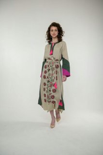 Embroidered dress "Luga" beige – elegance and expressiveness in traditional Ukrainian style.