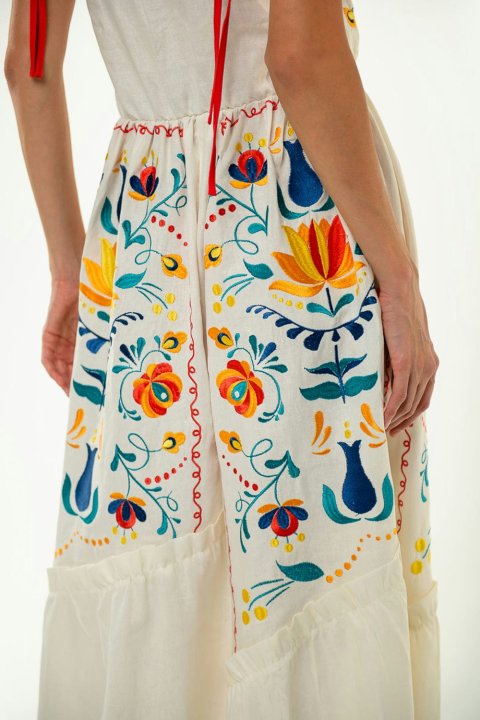 Rochie brodată damă „Turia” de la 2KOLYORY