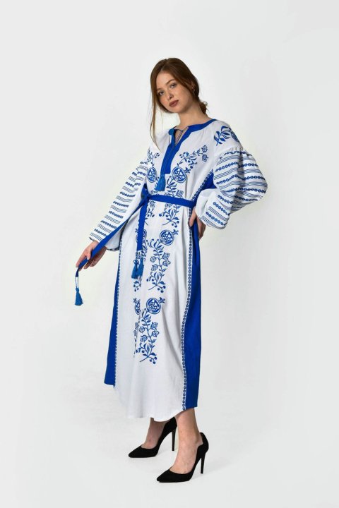 Rochie brodată de damă „Kozachka” Albă de la 2KOLYORY