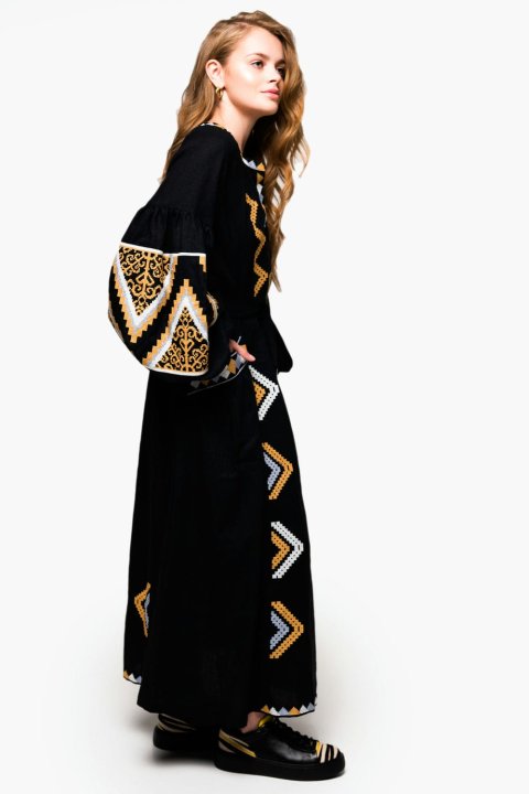 Сукня Вишита Жіноча „Вирій” Чорна від 2KOLYORY