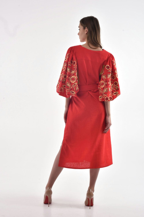 Платье вышитое "Находка" красное – изысканный и стильный украинский образ