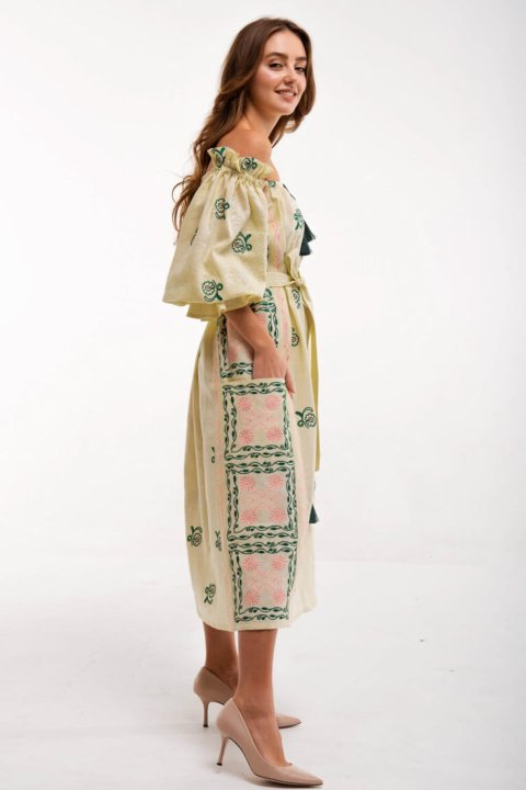 Besticktes Damenkleid „Barwinok“ Gelb von 2KOLYORY