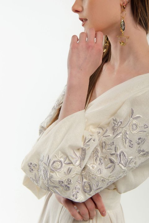 Robe brodée pour femme „Holubka” de 2KOLYORY