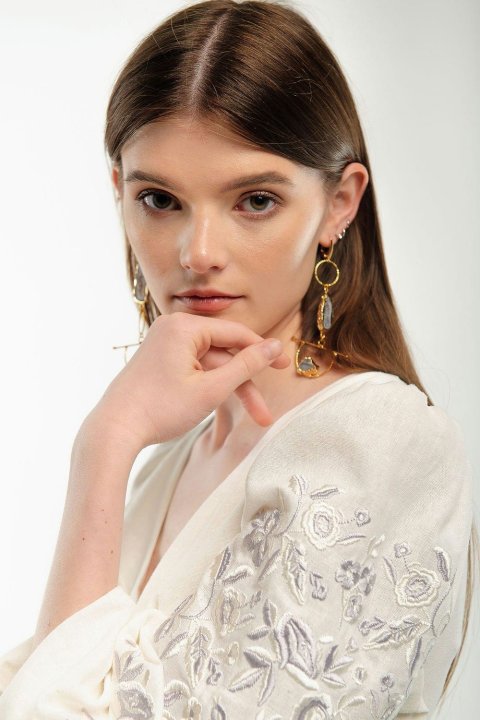Damen-Stickkleid „Голубка“ von 2KOLYORY