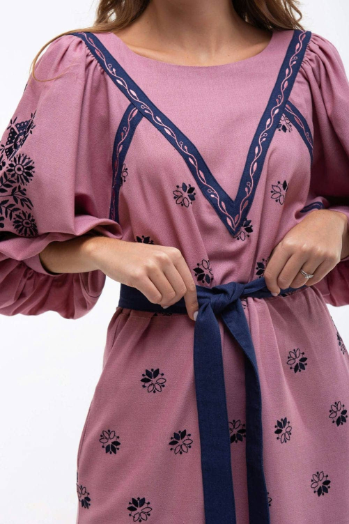 Dress embroidered Rosynka pouder - gentle and elegant Ukrainian image.