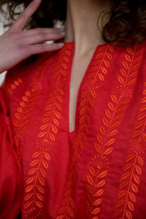 Bluză brodată feminină „Strumivka” roșie de la 2KOLYORY