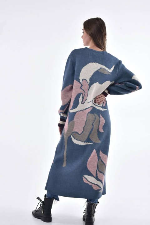 Cardigã de malha "Rosinka" azul - estilo e conforto num design moderno.
