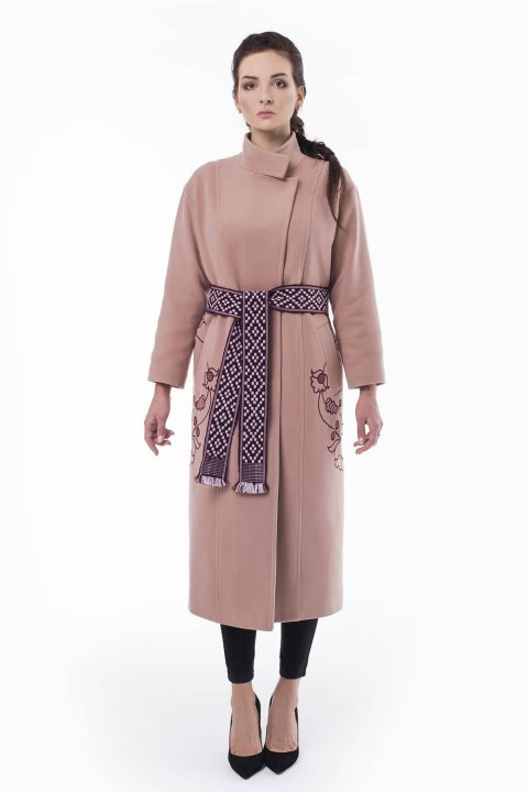 Coat Tsaryna pouder - stylish elegance and modernity