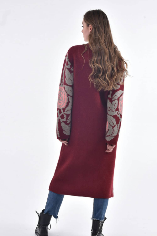 Кардиган в'язаний "Шипшина" бордо – елегантний і насичений вибір для стильного образу.