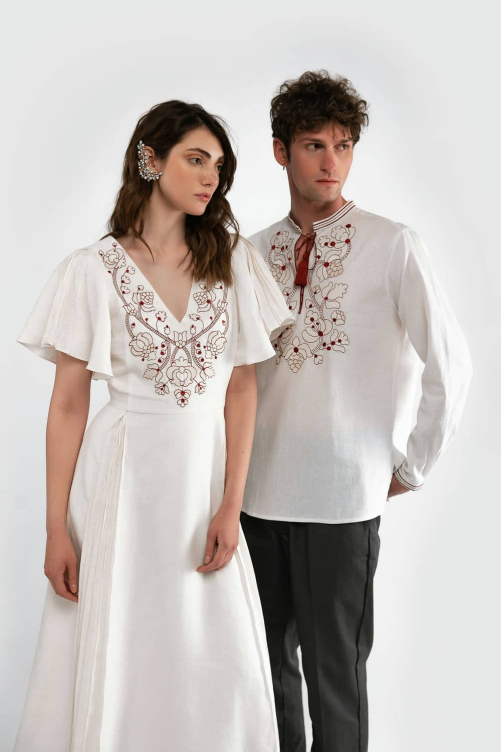 Сімейні вишиванки "Лебедівка" молочні – гармонія традицій та стилю для всієї родини.