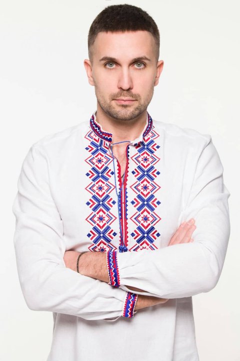 Семейные вышиванки "Ромбы Косач" – стиль и гармония украинских традиций.
