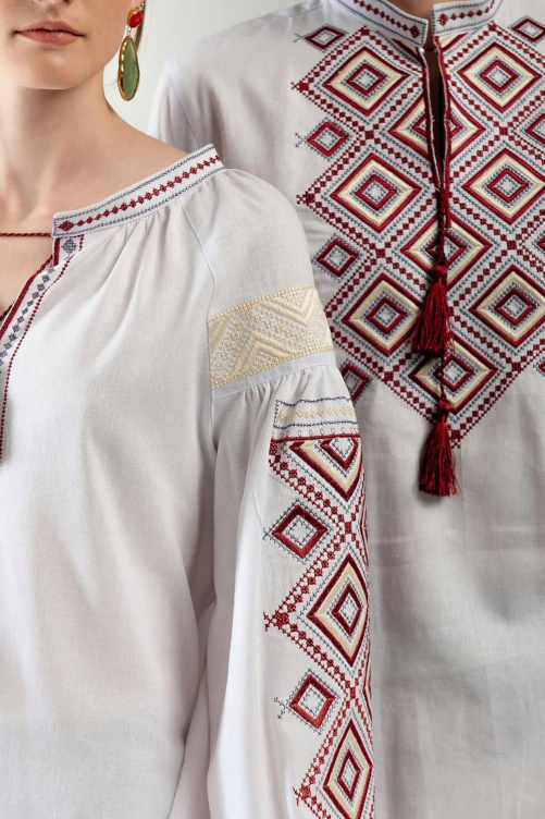 Family embroidery "Suziria" is an elegant image of unity in the Ukrainian style.