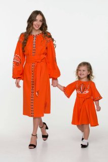 Orange embroidered dresses for mother and daughter "Awakening" - a bright and warm family look.