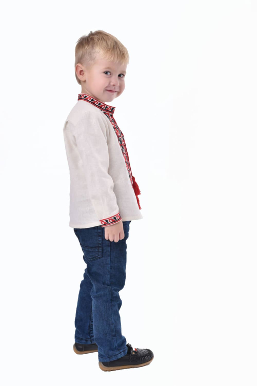 "Oberig" embroidered shirt for boys is a stylish symbol of traditions and protection.