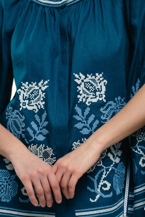 Women's embroidery "Knyajna" sea wave - elegant and refined Ukrainian style.