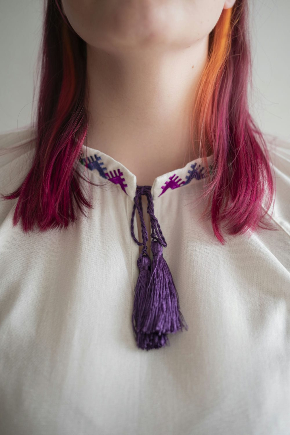 Жіноча вишиванка Веселка молочна