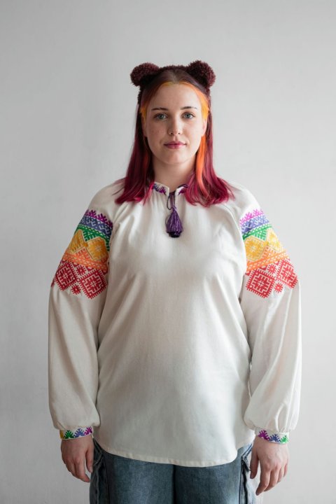 Vyshyvanka da donna "Veselka" color latte di 2KOLYORY