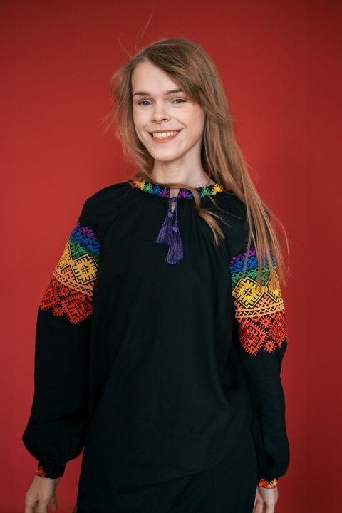 Вишиванка Жіноча „Веселка” Чорна від 2KOLYORY