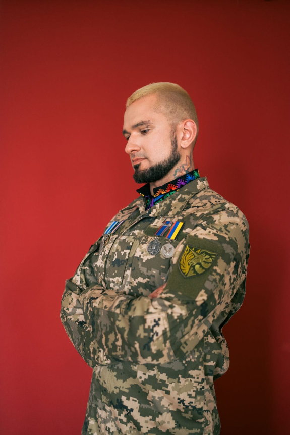 Men's Vyshyvanka Veselka black