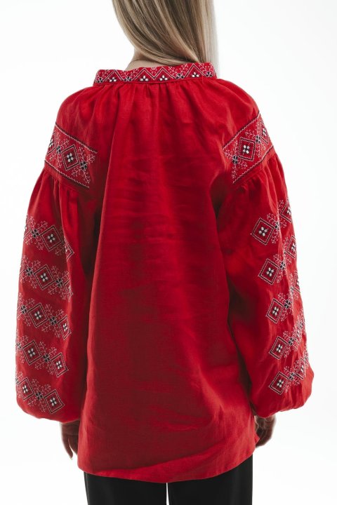 Chaqueta bordada para mujer "Sumska" roja: una imagen ucraniana brillante y elegante.